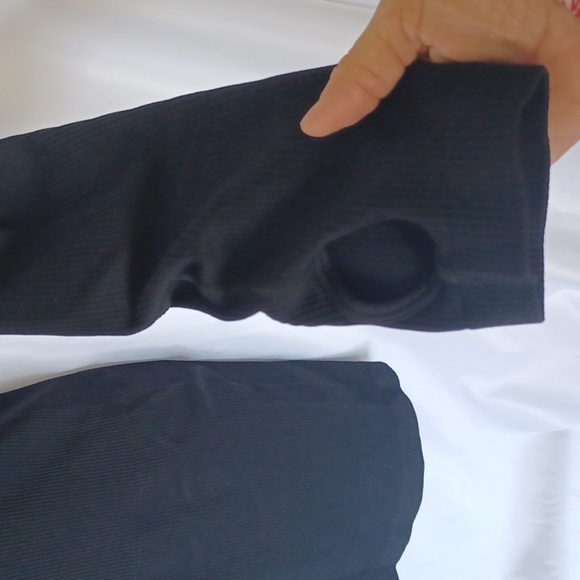 OQQ Sexy Bodycon Dress, ribbed, front zip, fits like medium, but sz says xl - Picture 3 of 5